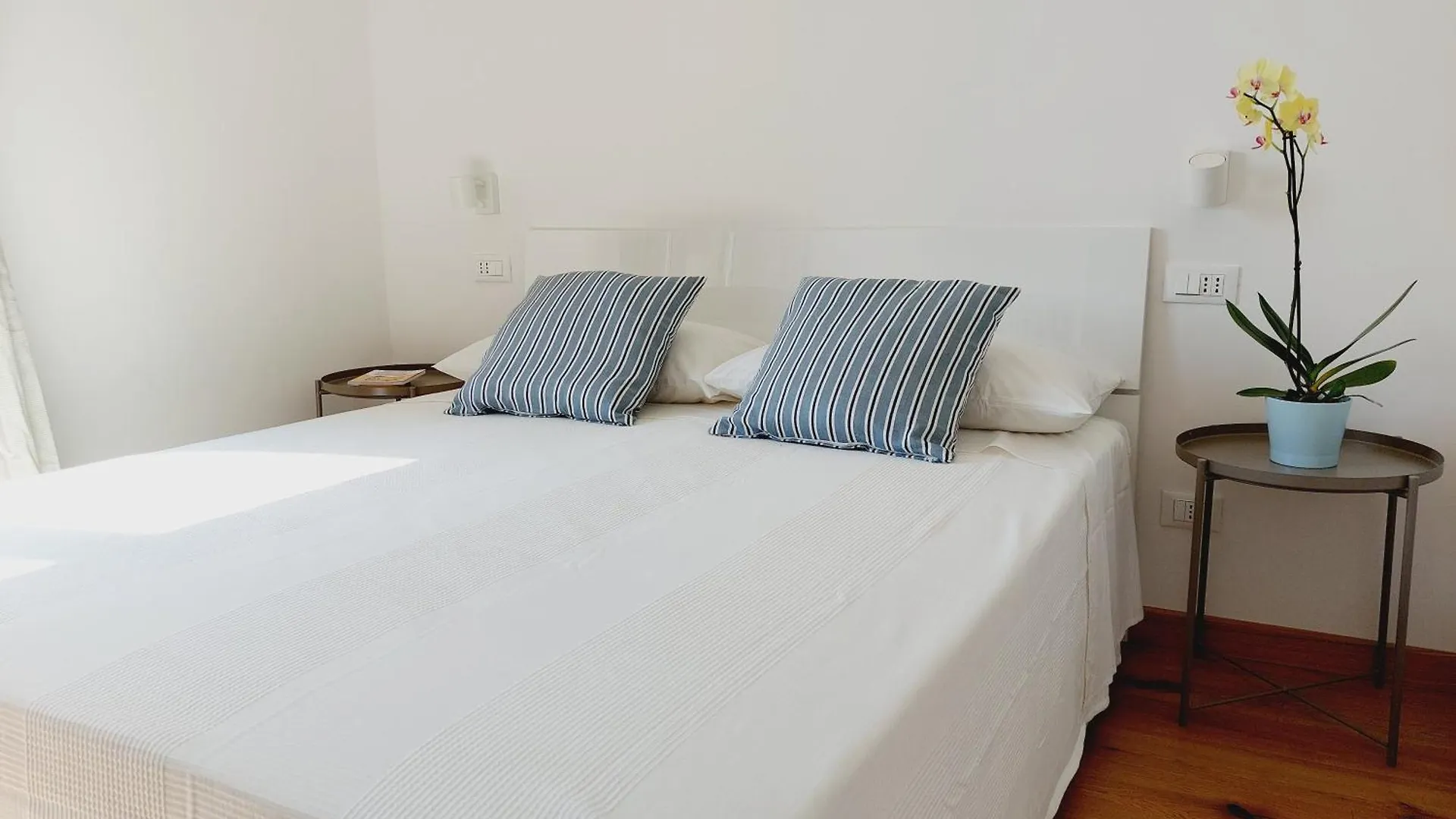 Genova Nobile Apartment 0*, Genoa Italy